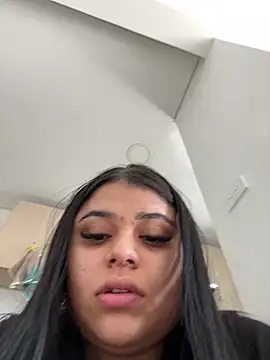 Snapshot of alissonfernandez_ chatting on 01/12/25, 06:38 alissonfernandez  online show from 01/12/25, 06:38