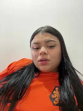 Snapshot of alissonfernandez_ chatting on 01/25/25, 01:30 alissonfernandez  online show from 01/25/25, 01:30