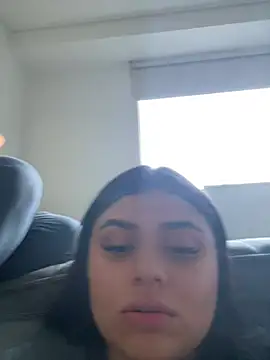 Snapshot of alissonfernandez_ chatting on 01/30/25, 10:51 alissonfernandez  online show from 01/30/25, 10:51