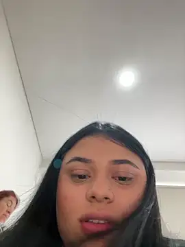 Snapshot of alissonfernandez_ chatting on 02/08/25, 03:21 alissonfernandez  online show from 02/08/25, 03:21