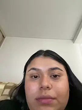 Snapshot of alissonfernandez_ chatting on 02/22/25, 09:37 alissonfernandez  online show from 02/22/25, 09:37