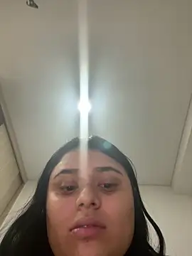 Snapshot of alissonfernandez_ chatting on 03/06/25, 01:03 alissonfernandez  online show from 03/06/25, 01:03