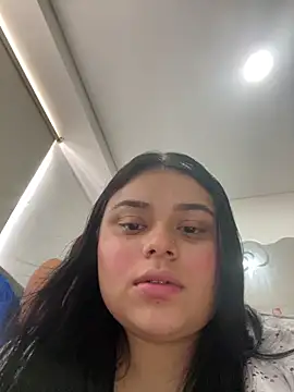 Snapshot of alissonfernandez_ chatting on 03/10/25, 03:30 alissonfernandez  online show from 03/10/25, 03:30