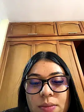 Snapshot of alissonfernandez_ chatting on 09/19/25, 04:36 alissonfernandez  online show from 09/19/25, 04:36