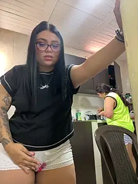 Snapshot of alissonfernandez_ chatting on 09/20/25, 01:56 alissonfernandez  online show from 09/20/25, 01:56
