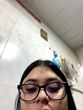Snapshot of alissonfernandez_ chatting on 09/21/25, 10:00 alissonfernandez  online show from 09/21/25, 10:00