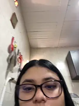Snapshot of alissonfernandez_ chatting on 10/01/25, 03:29 alissonfernandez  online show from 10/01/25, 03:29