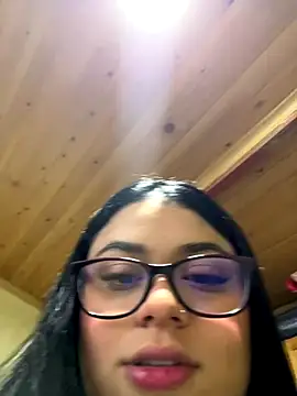 Snapshot of alissonfernandez_ chatting on 10/02/25, 10:55 alissonfernandez  online show from 10/02/25, 10:55