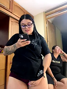 Snapshot of alissonfernandez_ chatting on 10/16/25, 11:50 alissonfernandez  online show from 10/16/25, 11:50