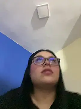 alissonfernandez  online show from 02/28/26, 01:17