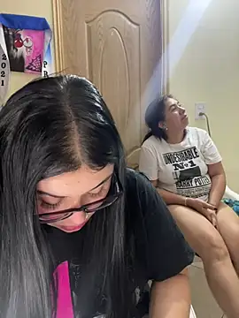 alissonfernandez  online show from 03/07/26, 12:24