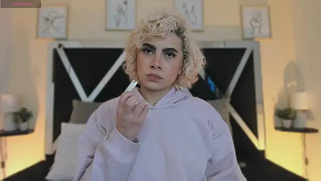 Snapshot of marian_pinzon chatting on 09/13/25, 02:33 marian pinzon online show from 09/13/25, 02:33