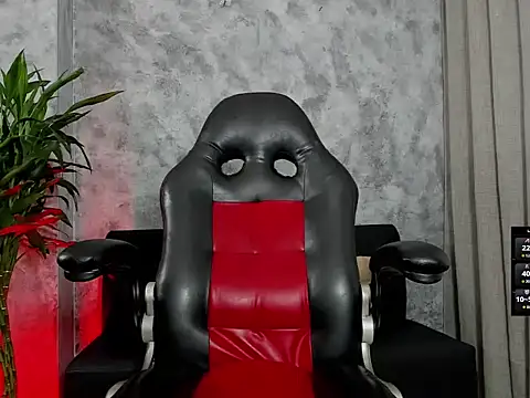 boyc022  online show from 02/12/26, 10:21