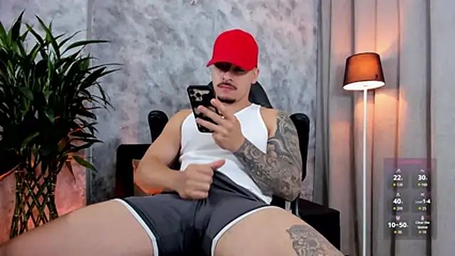 boyc022  online show from 04/17/26, 01:25