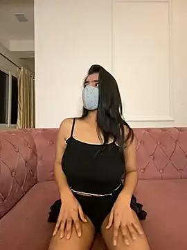 Emmy kapoor online show from 01/29/25, 10:01