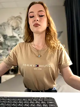  AngelMoon  online show from 09/16/25, 04:02