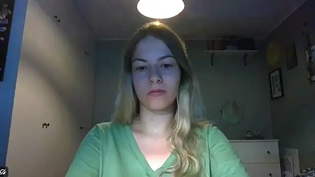 Snapshot of ROSIEx_sweet chatting on 09/12/25, 06:46 ROSIEx sweet online show from 09/12/25, 06:46