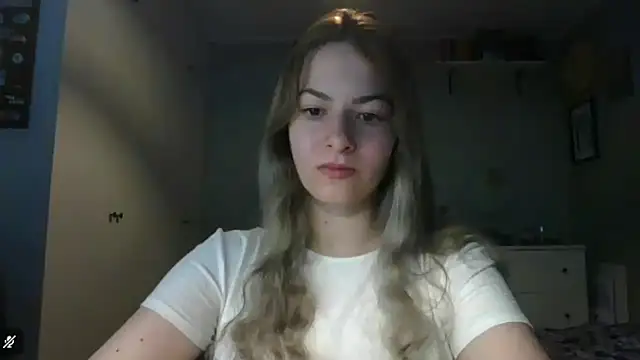 Snapshot of ROSIEx_sweet chatting on 10/09/25, 07:17 ROSIEx sweet online show from 10/09/25, 07:17