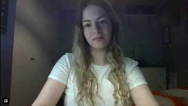 Snapshot of ROSIEx_sweet chatting on 11/03/25, 07:53 ROSIEx sweet online show from 11/03/25, 07:53