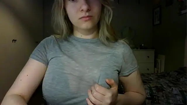 Snapshot of ROSIEx_sweet chatting on 01/13/26, 08:08 ROSIEx sweet online show from 01/13/26, 08:08