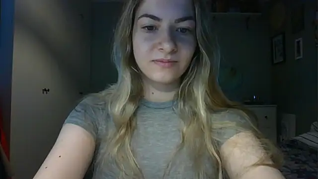 ROSIEx sweet online show from 04/27/26, 07:06