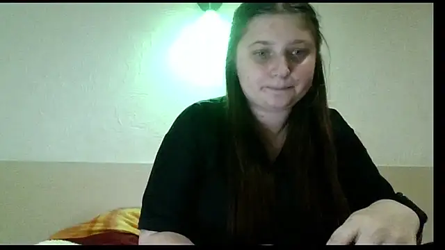 Snapshot of kila_lo chatting on 02/15/25, 08:11 kila lo online show from 02/15/25, 08:11