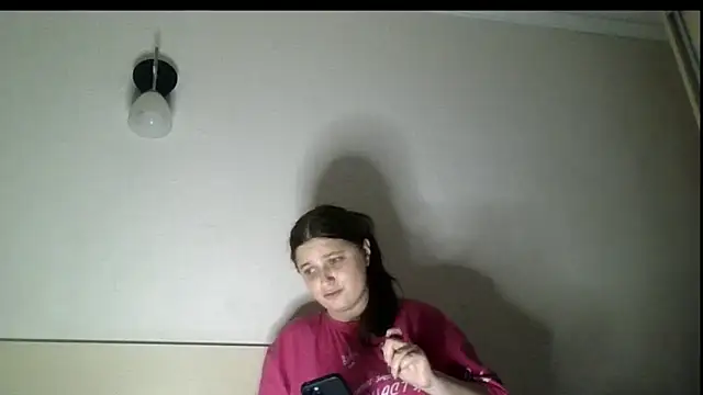 kila lo online show from 11/24/25, 08:19