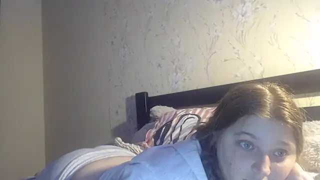 kila lo online show from 02/24/26, 09:13