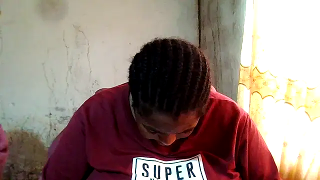 Snapshot of bustyboobs6 chatting on 09/27/25, 06:51 bustyboobs6 online show from 09/27/25, 06:51