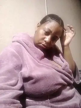 Snapshot of bustyboobs6 chatting on 10/16/25, 06:58 bustyboobs6 online show from 10/16/25, 06:58