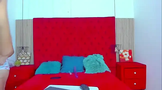 AmeliaANDEmily online show from 12/13/24, 06:59