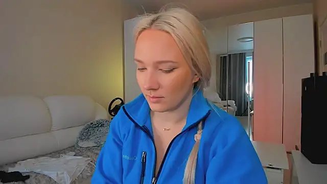 1AlexaGoddess3 online show from 09/14/25, 05:17