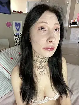 your Roxy online show from 12/19/24, 08:34