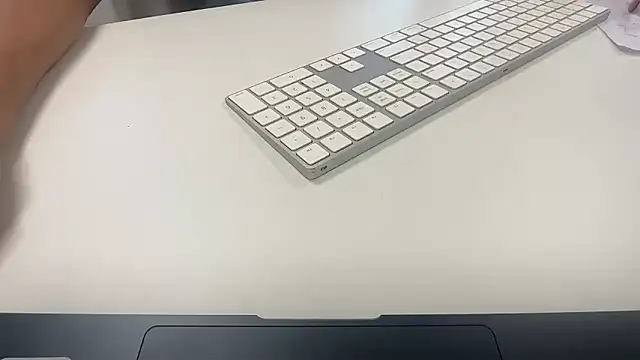 awesome anna online show from 11/18/25, 09:58