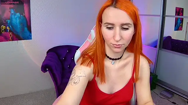 Snapshot of AliceBYKiss chatting on 01/23/25, 12:19 AliceBYKiss online show from 01/23/25, 12:19