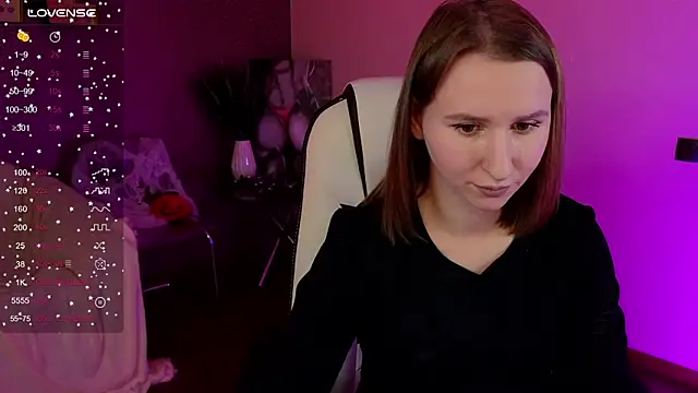 Snapshot of AliceBYKiss chatting on 11/08/25, 06:40 AliceBYKiss online show from 11/08/25, 06:40