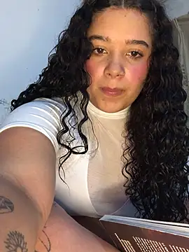 Snapshot of Julieta_333 chatting on 03/17/25, 03:36 Julieta 333 online show from 03/17/25, 03:36