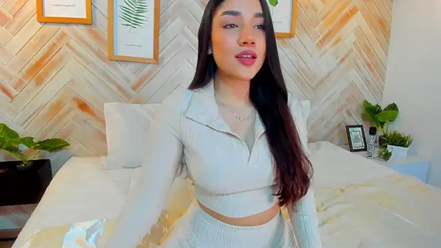 Snapshot of AniiRose chatting on 03/02/25, 11:42 AniiRose online show from 03/02/25, 11:42