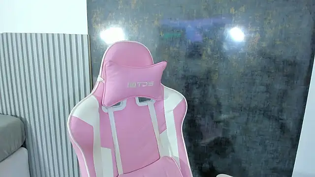 lana boomer online show from 02/12/26, 08:37