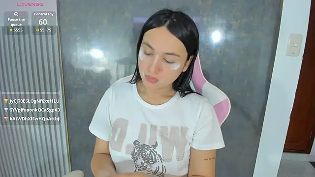 lana boomer online show from 04/11/26, 01:04