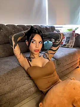 alessia iris19 online show from 10/16/25, 07:15