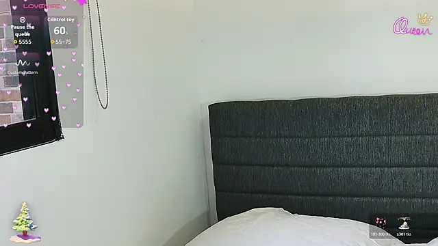 cutehanna1 online show from 12/14/25, 06:56