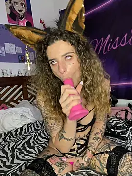 BlazyKitsune- online show from 12/29/24, 04:19