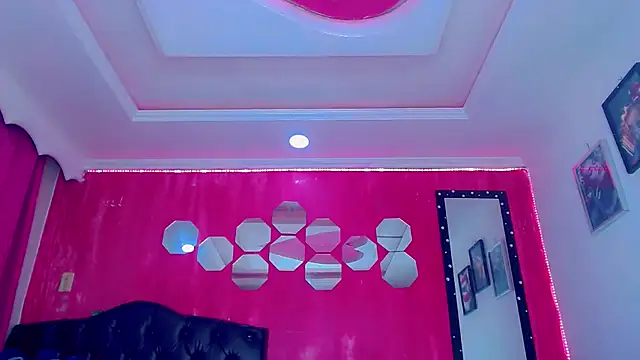 TiffanyMackensyy online show from 11/09/25, 01:37