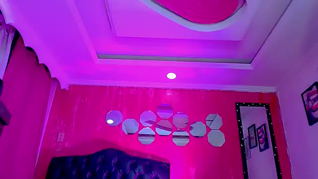 TiffanyMackensyy online show from 02/22/26, 01:18