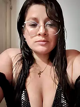 Snapshot of Neve_Collins chatting on 01/12/25, 05:34 Neve Collins online show from 01/12/25, 05:34