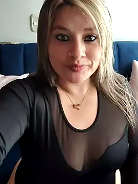 Snapshot of Neve_Collins chatting on 07/30/26, 02:38 Neve Collins online show from 07/30/26, 02:38