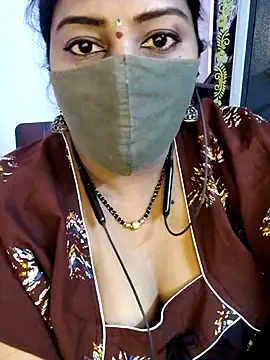 RomeoJuliet345 online show from 04/24/26, 03:03