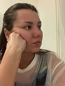 MiraMiss online show from 03/15/26, 07:42