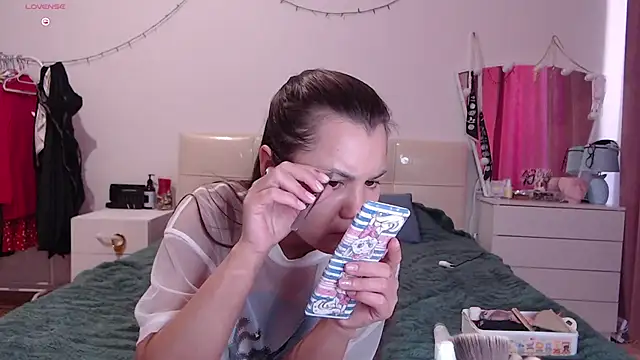 MiraMiss online show from 04/01/26, 08:48